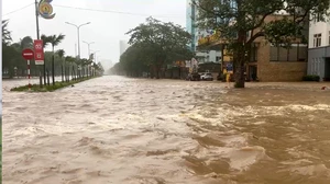 Bão số 5: Mưa lớn kết hợp triều cường khiến nhiều địa phương ở Nghệ An ngập nặng