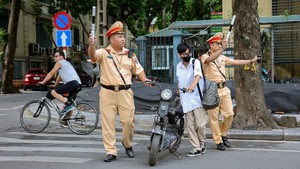 Hà Nội triển khai cao điểm xử lý học sinh, sinh viên vi phạm giao thông