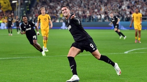 Juventus lại ngược dòng kinh điển: Vô cùng dữ dội, vô cùng bất an