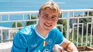 Napoli: Sứ mệnh hồi sinh Hojlund