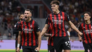 Nhận định, soi tỷ lệ AC Milan vs Napoli 01h45 ngày 29/9, vòng 5 Serie A
