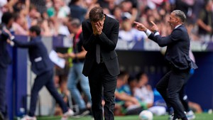 Simeone học Cruyff để thắng derby