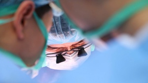 Người chiến sĩ áo trắng và hành trình "tái sinh" 5 cuộc đời