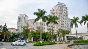 Thị trường nhà ở Hà Nội nguồn cung lớn, giá chịu áp lực điều tiết