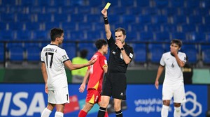 'Vua thẻ' người Iran cầm còi trận tứ kết U23 Việt Nam - U23 UAE