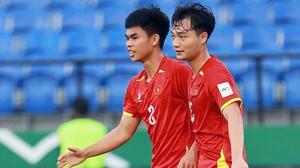 Đình Bắc tạo đột biến, Lê Phát làm tung lưới của U23 UAE