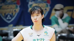 Trần Thị Thanh Thúy lọt Top 15 ngôi sao ghi điểm ở Nhật nhưng đội nhà liên tiếp thua đối thủ dưới cơ