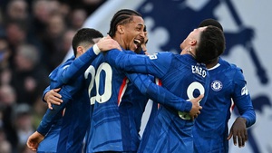 Cuộc đua Top 5 Ngoại hạng Anh: MU sáng cửa, Chelsea và Liverpool gặp khó