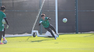 Tin nóng bóng đá Việt hôm nay 20/1: Trung Kiên tập cản phá 11m; AFC nhận định U23 Việt Nam gây ấn tượng