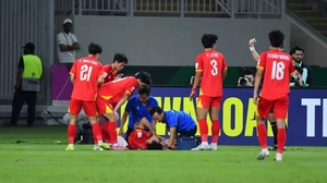 Xác định hướng điều trị chấn thương cho trung vệ Hiểu Minh