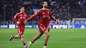 Đại thắng trên đất Pháp, Liverpool xây chắc vị trí nhóm đầu tại Champions League