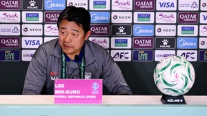 HLV U23 Hàn Quốc thừa nhận các học trò mất bình tĩnh