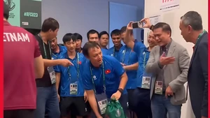 Cầu thủ U23 Việt Nam phải nhận huy chương châu Á trong phòng thay đồ 