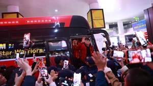 U23 Việt Nam về trong vòng tay yêu thương của người hâm mộ