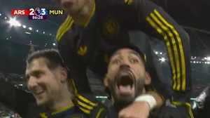 Kết quả bóng đá Ngoại hạng Anh vòng 23: MU đánh bại Arsenal