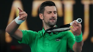 Djokovic vào tứ kết Australian Open 2026 mà không tốn một giọt mồ hôi