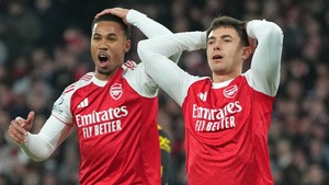 Đối thủ lớn nhất của Arsenal lúc này là… chính họ