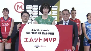 Tỏa sáng rực rỡ, Trần Thị Thanh Thúy giành danh hiệu cao quý ở trận đấu toàn sao tại Nhật Bản