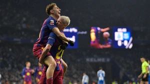 Barcelona: Những siêu sao dự bị của Hansi Flick