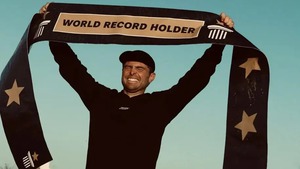 Sam King, từ game thủ trầm cảm tới ‘cỗ máy’ chạy ultramarathon chưa từng có trong lịch sử điền kinh thế giới