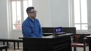 Hà Nội: Phạt 6 tháng tù đối tượng gây rối ở sảnh thang máy chung cư