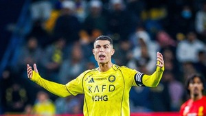 Ronaldo ghi bàn nhưng đội nhà vẫn thua trận