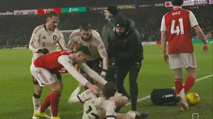 Sao Arsenal có hành vi 'đáng xấu hổ' trong trận hòa thất vọng với Liverpool