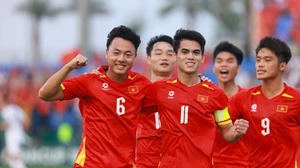 Thắng đội bóng Trung Á, U23 Việt Nam tiến sát tấm vé vào tứ kết giải châu Á
