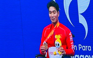 Kình ngư Đỗ Thanh Hải: 16 năm vượt giới hạn để chạm tay vào HCV Asian Para Games