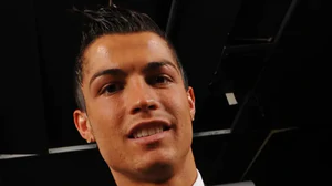 Ronaldo chính thức vượt Messi để giành Quả bóng vàng xuất sắc nhất lịch sử