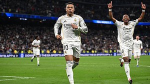 Mbappe ghi bàn quyết định, Real Madrid tiếp tục đua vô địch La Liga với Barca