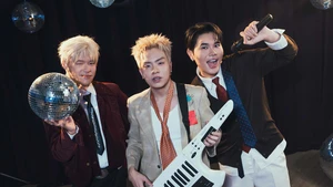 Hứa Kim Tuyền ra mắt ca khúc Valentine "Sạccc pin"