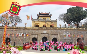 Đường hoa Tết trong Hoàng thành Thăng Long: Kinh kỳ vọng hội!