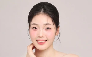  'Viên ngọc thô' của bóng chuyền Việt Nam tung bộ ảnh rạng rỡ đón tuổi 18