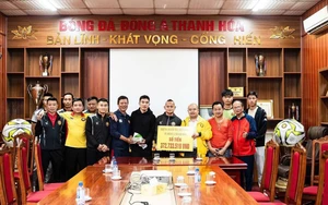 CLB Thanh Hóa được CĐV ủng hộ gần 400 triệu đồng, đội trưởng Doãn Ngọc Tân xúc động