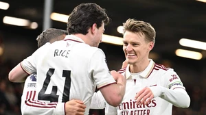 Arsenal vẫn tìm điểm tựa từ nhóm thủ lĩnh