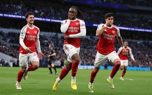 Eze và Gyokeres lập cú đúp, Arsenal thắng đậm Tottenham ở Premier League