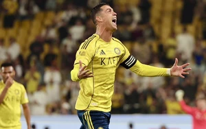 Ronaldo lập cú đúp, tiến sát cột mốc 1.000 bàn thắng