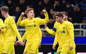 Xác định 4 đội đầu tiên vượt qua vòng play-off Champions League