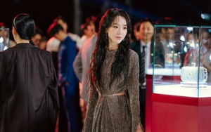 Phim Hàn "The Art of Sarah": Từ cảm hứng vụ lừa đảo có thật đến dẫn đầu Netflix toàn cầu