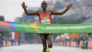 Huyền thoại marathon Kipchoge được trao vinh dự đặc biệt tại Olympic mùa Đông 2026