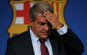 Chú tịch Joan Laporta chính thức từ chức ở Barcelona