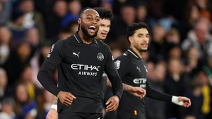 Man City bám đuổi Arsenal: Không Haaland, không vấn đề