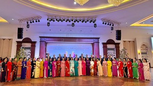 Áo dài Việt Nam - Kết nối văn hóa, lan tỏa bản sắc tại Lào