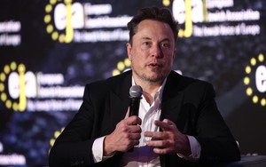 Tỷ phú Elon Musk giữ vững ngôi vương