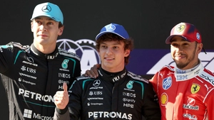 Mercedes vô địch một - hai ở Grand Prix Trung Quốc: Sự trở lại của Mũi tên bạc