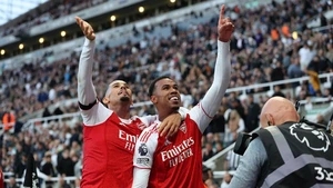 Arsenal đủ sức vô địch cả Champions League, thậm chí 'ăn bốn'