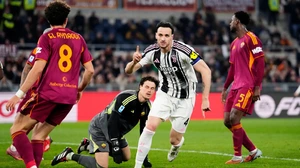 Cuộc đua Top 4 Serie A: Hỗn chiến, nhưng Juventus không đầu hàng