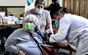 Mỹ: Hơn 155.000 ca tử vong vì COVID-19 không được thống kê