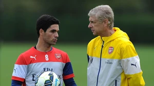 Cà phê đầu tuần: Khi Arteta phải 'phản bội' Wenger